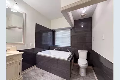 6315 Meadow Glen Drive, Arlington, TX 76018 - Photo 18