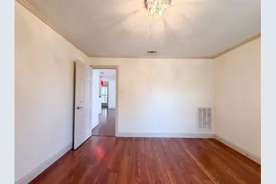 6315 Meadow Glen Drive, Arlington, TX 76018 - Photo 8