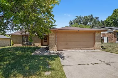 7107 Blackberry Drive, Arlington, TX 76016 - Photo 1
