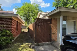 2539 Hillsboro Ave, Dallas, TX 75228 - Photo 4