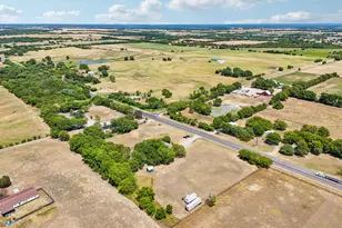 5433 State Hwy 160, Whitewright, TX 75491 - Photo 16