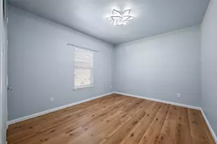 5819 Midnight Ln, Grand Prairie, TX 75052 - Photo 14