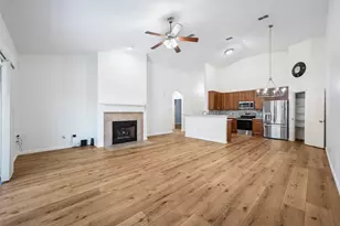 5819 Midnight Ln, Grand Prairie, TX 75052 - Photo 10