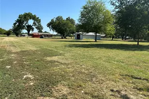 1689 W Fm 898, Bonham, TX 75418 - Photo 16