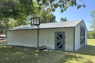 1689 W Fm 898, Bonham, TX 75418 - Photo 10
