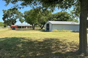 1689 W Fm 898, Bonham, TX 75418 - Photo 18