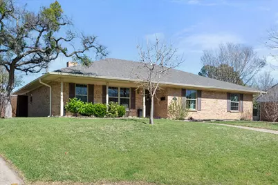 1415 Moss Rose Circle, Irving, TX 75061 - Photo 2