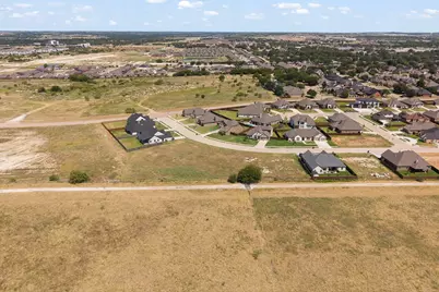 1823 Sudbury Drive, Cleburne, TX 76033 - Photo 6