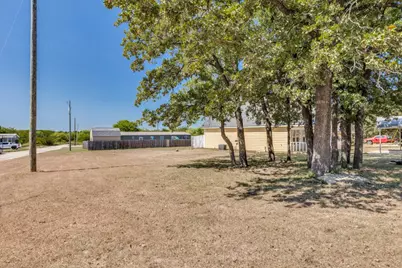 11001 Shady Oaks Drive, Runaway Bay, TX 76426 - Photo 20