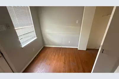 1907 Nolen Court, Arlington, TX 76012 - Photo 10