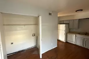 1907 Nolen Ct, Arlington, TX 76012 - Photo 12
