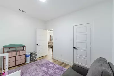 2749 Bethurum Avenue, Dallas, TX 75215 - Photo 18