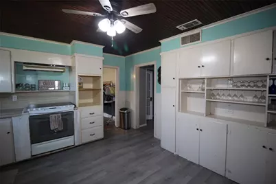 461 S 9th Avenue, Munday, TX 76371 - Photo 12