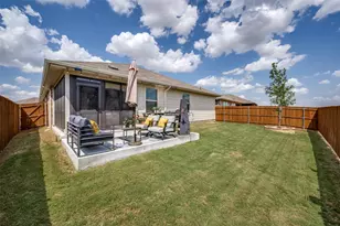 5529 Legends Wy, Krum, TX 76249 - Photo 14
