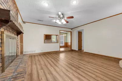 202 Diane Drive, Sanger, TX 76266 - Photo 6