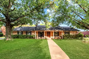 202 Diane Dr, Sanger, TX 76266 - Photo 1