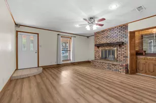 202 Diane Dr, Sanger, TX 76266 - Photo 8