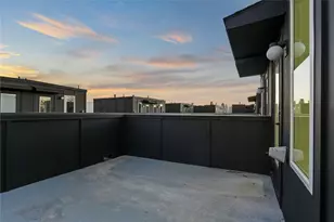 2031 N Prairie Ave, Dallas, TX 75204 - Photo 22