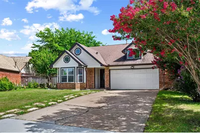 3253 Beavers Bend Trail, Grand Prairie, TX 75052 - Photo 2