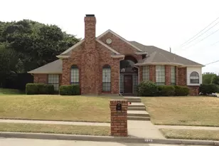 1902 Buffalo Bend Dr, Lewisville, TX 75067 - Photo 1