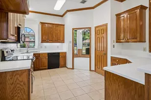 1902 Buffalo Bend Dr, Lewisville, TX 75067 - Photo 8