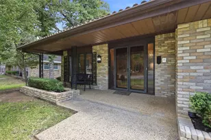 2308 Briarwood Blvd, Arlington, TX 76013 - Photo 6