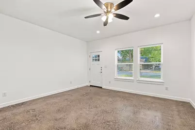 104 E Forest Avenue, Sherman, TX 75090 - Photo 8
