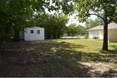 3321 Eastland Avenue, Greenville, TX 75402 - Photo 32