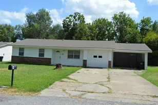 3321 Eastland Ave, Greenville, TX 75402 - Photo 2