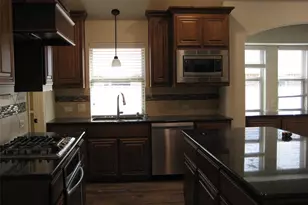 1728 Yellowthroat Dr, Little Elm, TX 75068 - Photo 6