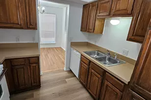 1400 Darr St, Irving, TX 75061 - Photo 2
