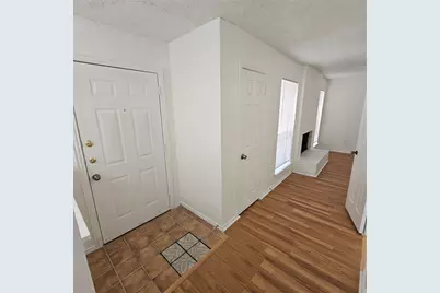 1400 Darr Street #B, Irving, TX 75061 - Photo 8