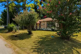 921 S Medora St, Terrell, TX 75160 - Photo 14