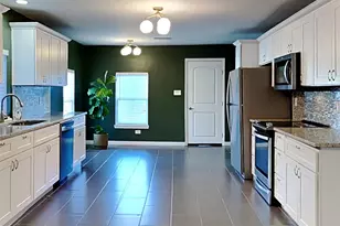 708 S Willomet Ave, Dallas, TX 75208 - Photo 2
