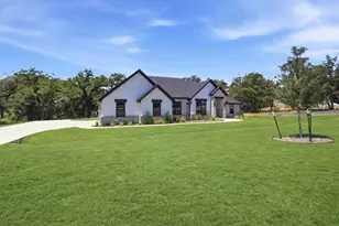 2017 Forest Bridge Dr, Azle, TX 76020 - Photo 2