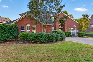 1911 Enchanted Ln, Mansfield, TX 76063 - Photo 2