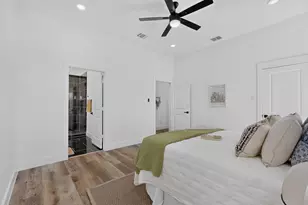 707 W Turner St, Wolfe City, TX 75496 - Photo 20