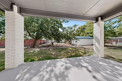 707 W Turner Street, Wolfe City, TX 75496 - Photo 30