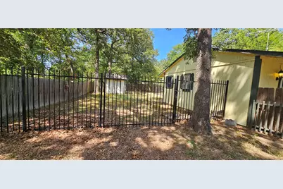 509 Hillcrest Drive, Tool, TX 75143 - Photo 14