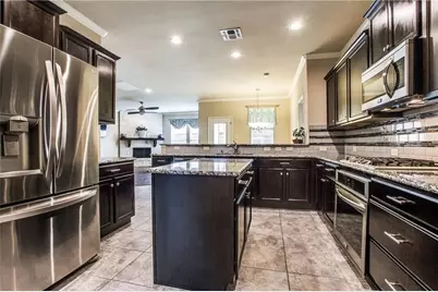 300 Rugby Lane, McKinney, TX 75072 - Photo 8