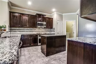 300 Rugby Ln, McKinney, TX 75072 - Photo 8