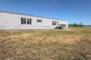 408 Co Rd 4415, Whitewright, TX 75491 - Photo 30