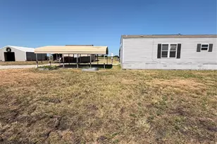 408 Co Rd 4415, Whitewright, TX 75491 - Photo 8