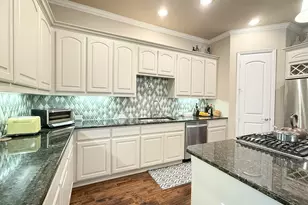 2313 Chadwick Ln, Garland, TX 75044 - Photo 14