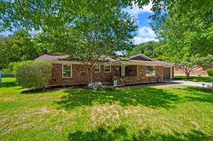 3517 Wooten Dr, Fort Worth, TX 76133 - Photo 2