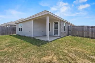 1600 Luke St, Ennis, TX 75119 - Photo 28