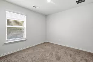 1600 Luke St, Ennis, TX 75119 - Photo 24