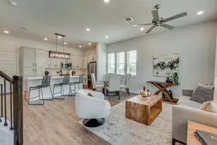 505 Mission Trl, Arlington, TX 76010 - Photo 2
