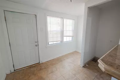 3900 Dexter Avenue, Fort Worth, TX 76107 - Photo 6