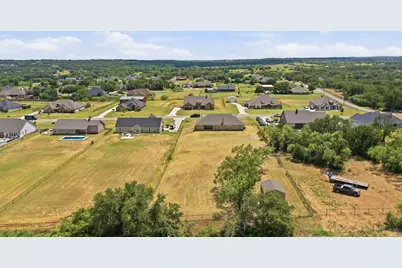1009 Northern Oaks Court, Springtown, TX 76082 - Photo 36